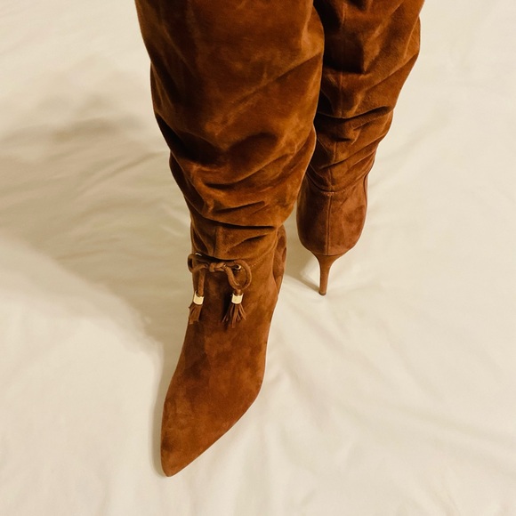 White House Black Market Cognac Suede Tall Heeled Boot~Size 7M~Side Zip~NEW! - Picture 2 of 9